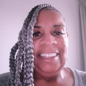 Meet your Posher, Linda